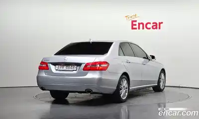 Mercedes-Benz E-Class 2011 3.5 Автомат в Москве № 194982, миниатюра 2