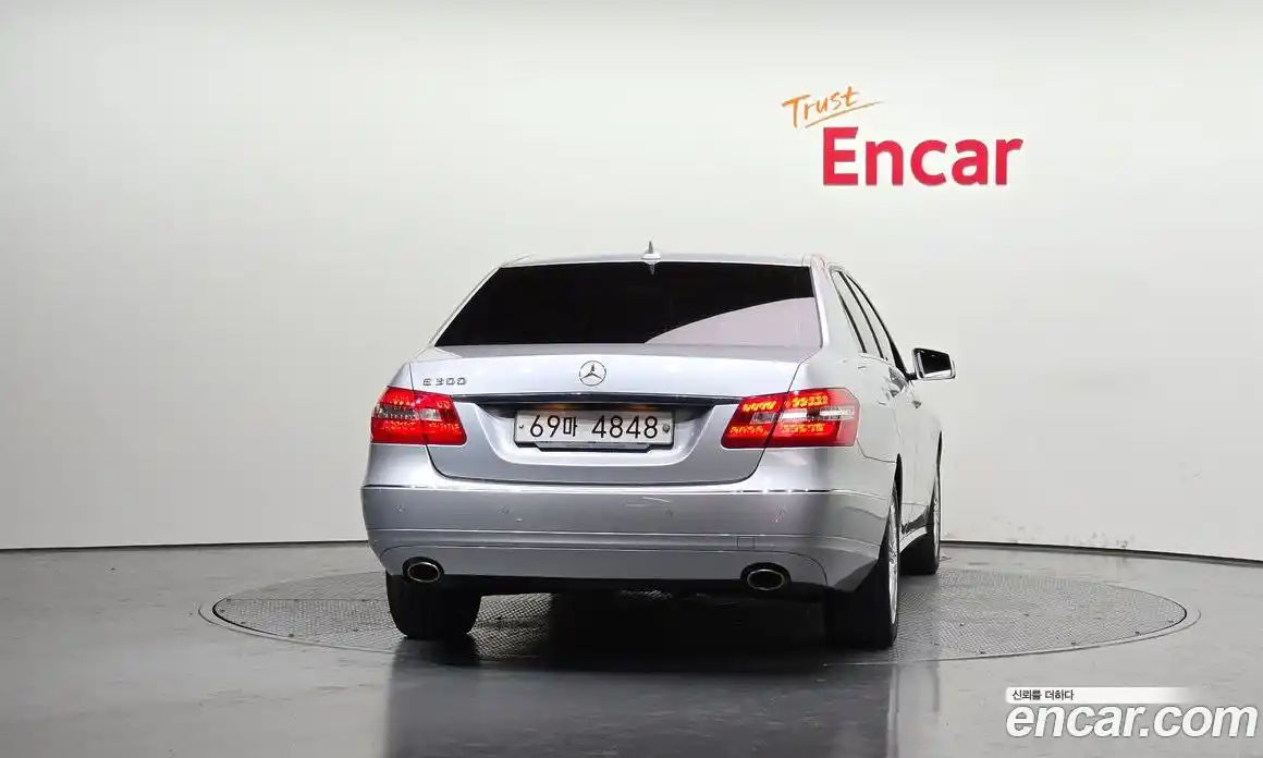 Mercedes-Benz E-Class 2011 3.5 Автомат в Москве № 194982, фото 3