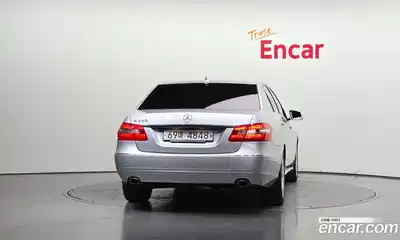 Mercedes-Benz E-Class 2011 3.5 Автомат в Москве № 194982, миниатюра 3