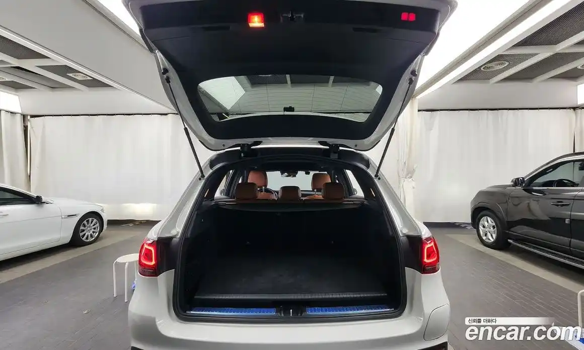 Mercedes-Benz GLC-Class 2022 2.0 Автомат в Москве № 195121, фото 3