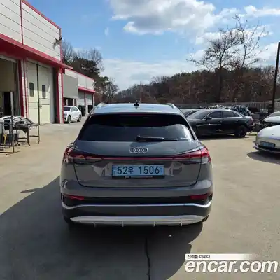 Audi Q4 e-tron 2023 0.2 Автомат в Москве № 196718, миниатюра 5