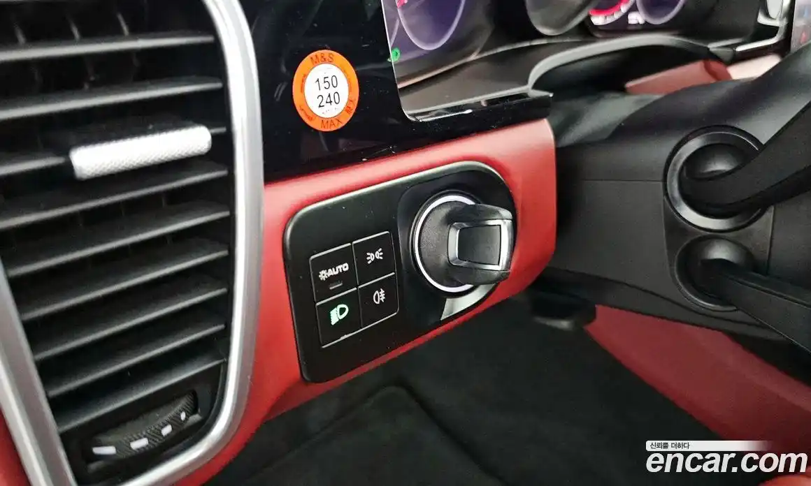 Porsche Cayenne 2023 3.0 Автомат в Москве № 197130, фото 16