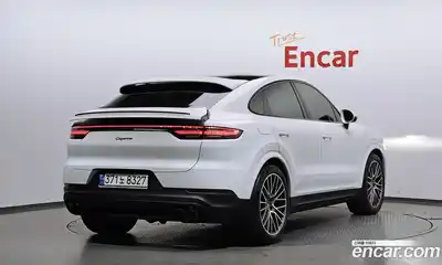 Porsche Cayenne 2023 3.0 Автомат в Москве № 197130, миниатюра 2
