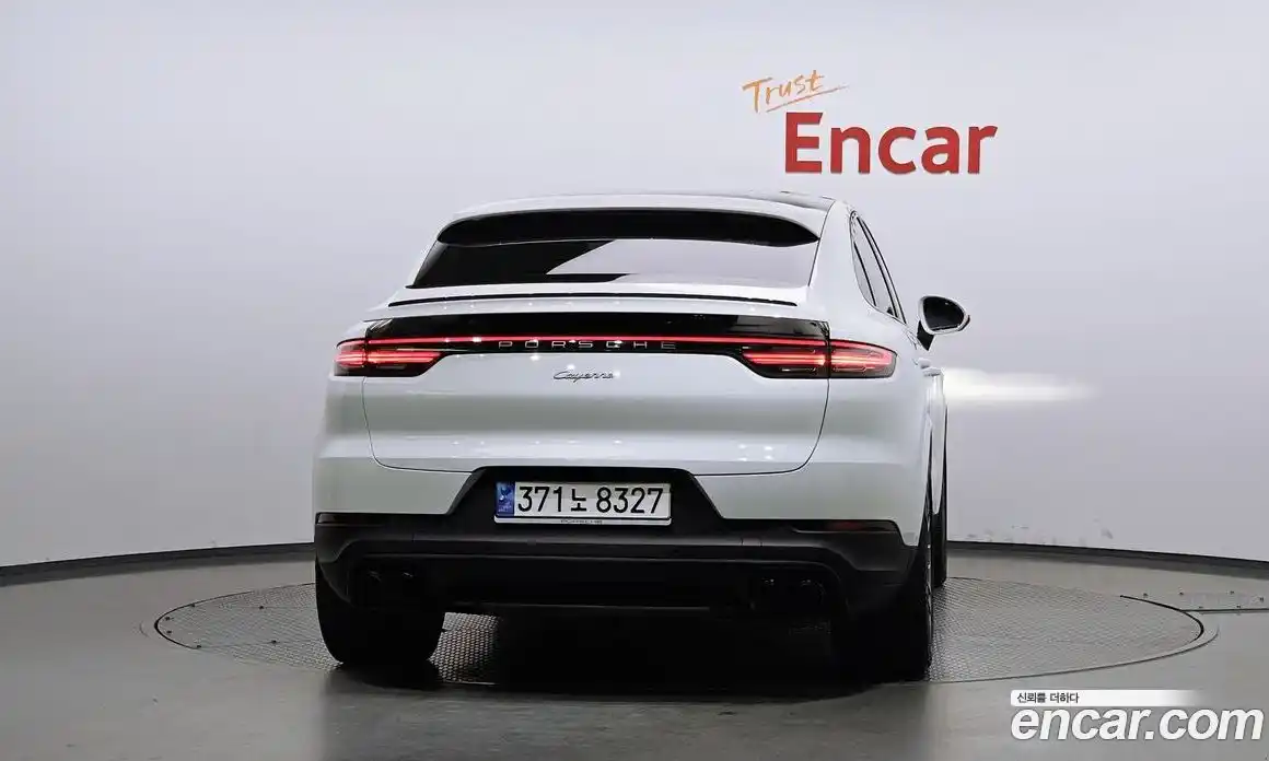 Porsche Cayenne 2023 3.0 Автомат в Москве № 197130, фото 4