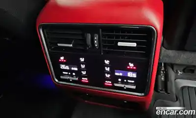 Porsche Cayenne 2022 3.0 Автомат в Москве № 197188, миниатюра 12