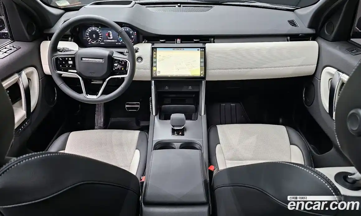 Land Rover Discovery Sport 2025 2.0 Автомат в Москве № 198041, фото 11