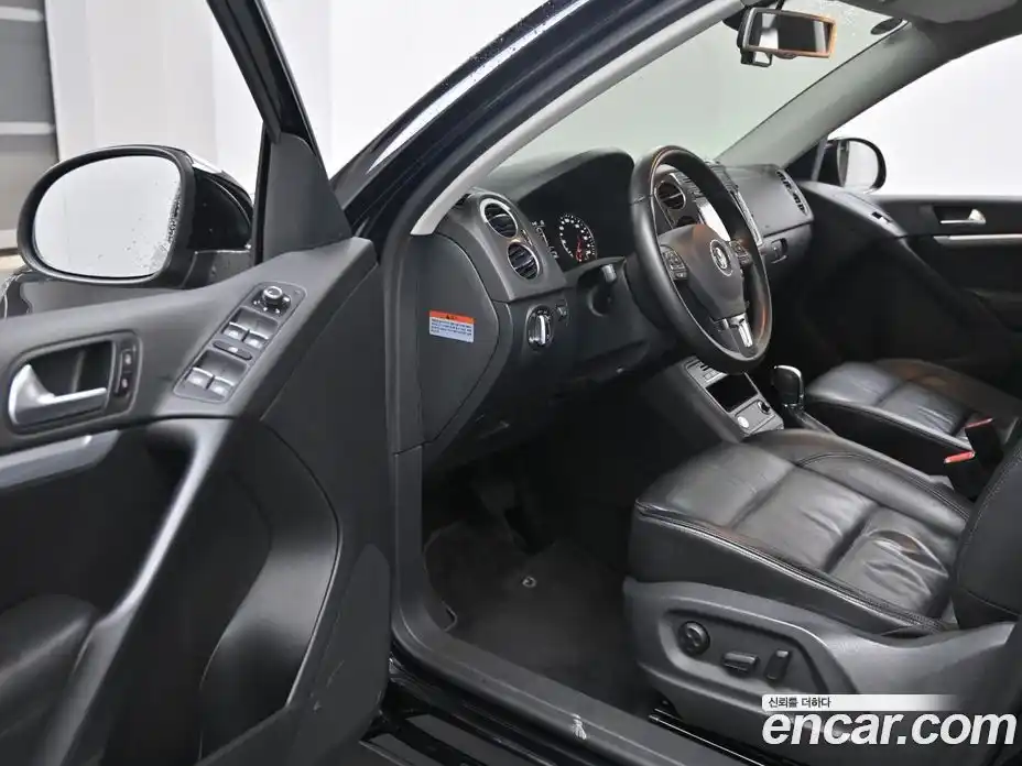 Volkswagen Tiguan 2016 2.0 Автомат в Москве № 199327, фото 11