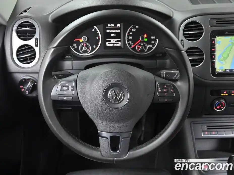 Volkswagen Tiguan 2016 2.0 Автомат в Москве № 199327, фото 13