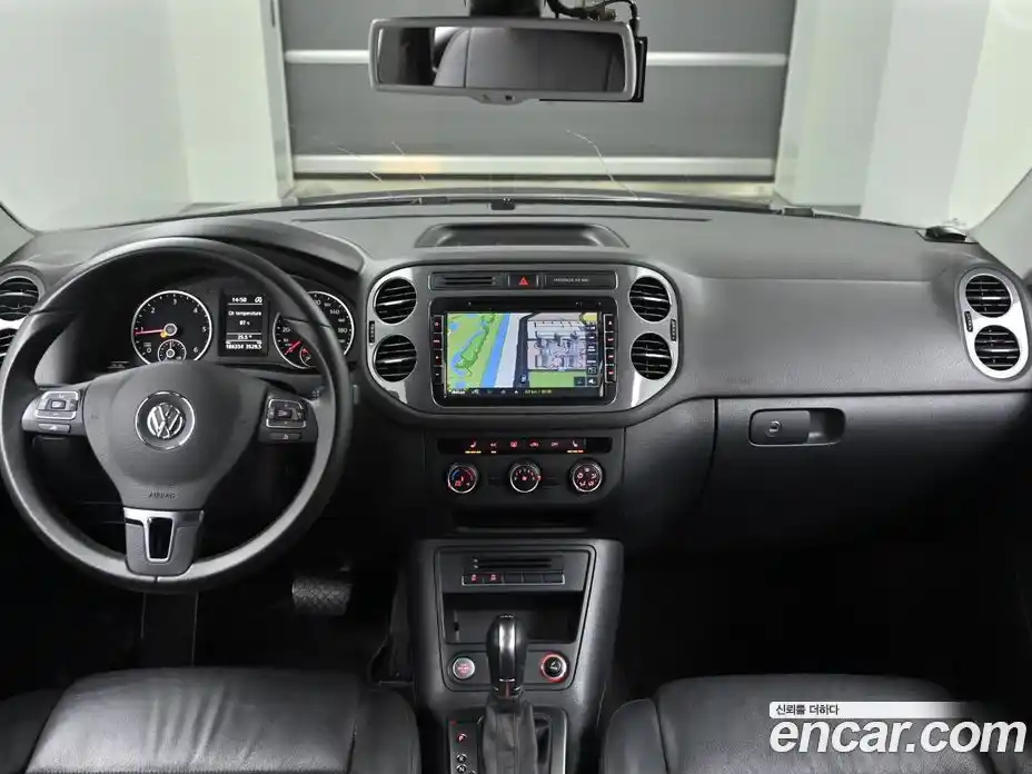 Volkswagen Tiguan 2016 2.0 Автомат в Москве № 199327, фото 7