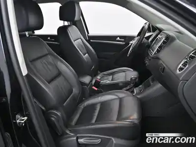 Volkswagen Tiguan 2016 2.0 Автомат в Москве № 199327, миниатюра 10