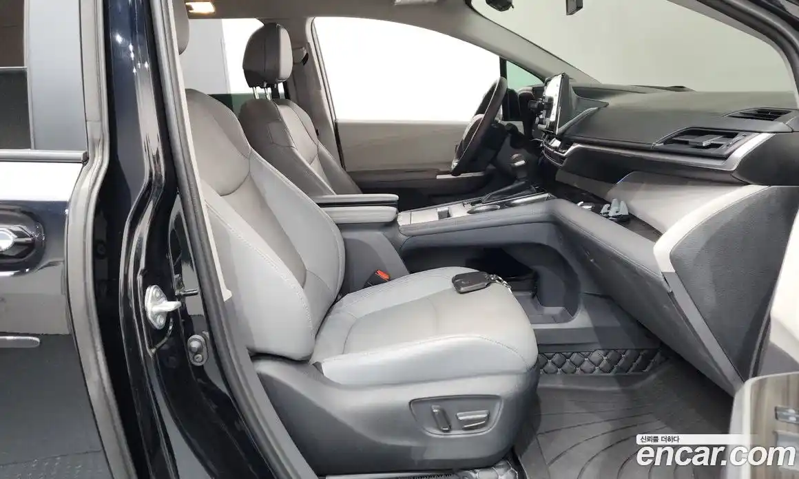 Toyota Sienna 2022 2.5 Автомат в Москве № 199514, фото 12