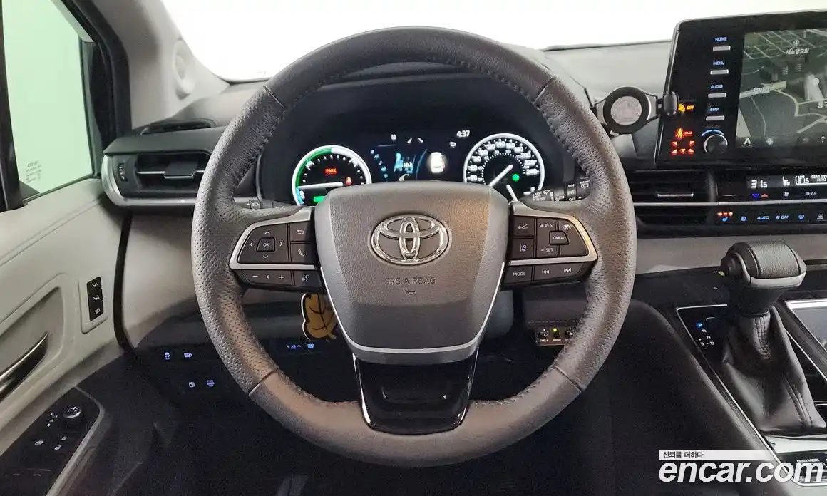 Toyota Sienna 2022 2.5 Автомат в Москве № 199514, фото 20