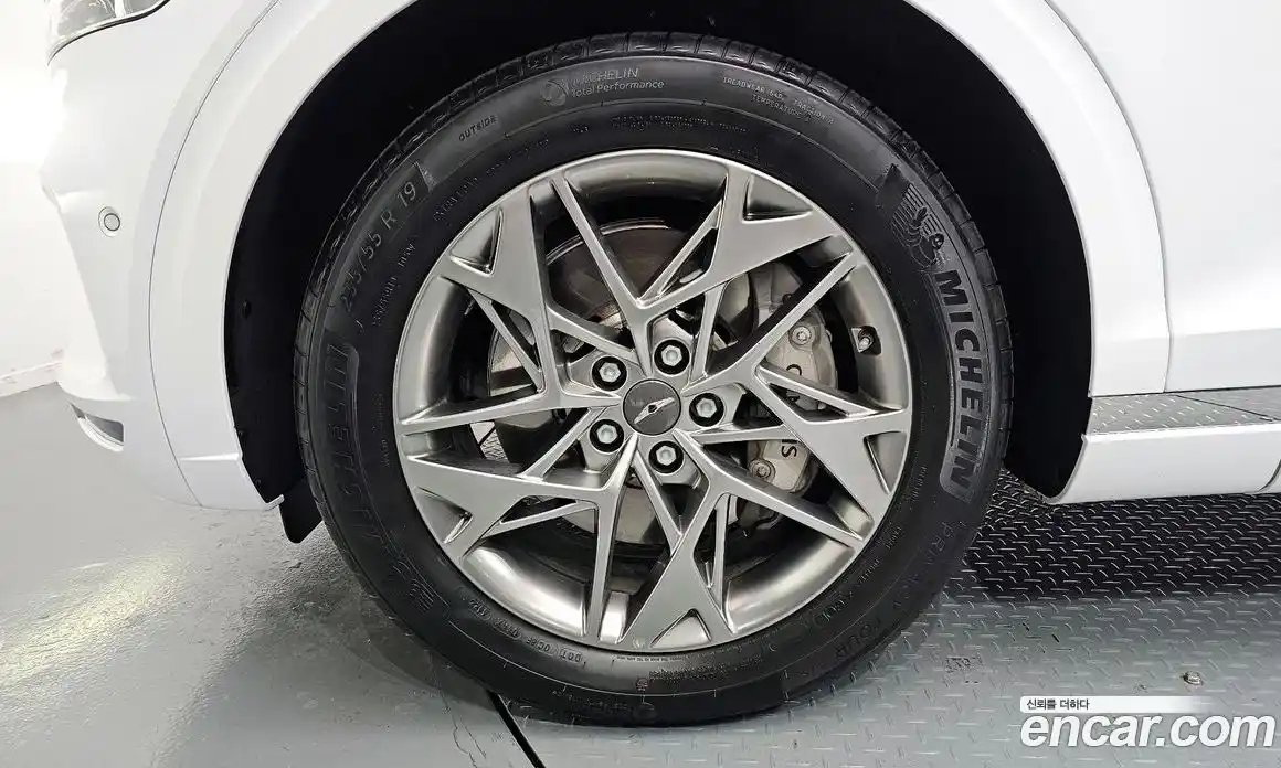 Genesis GV70 2023 2.5 Автомат в Москве № 20670, фото 5