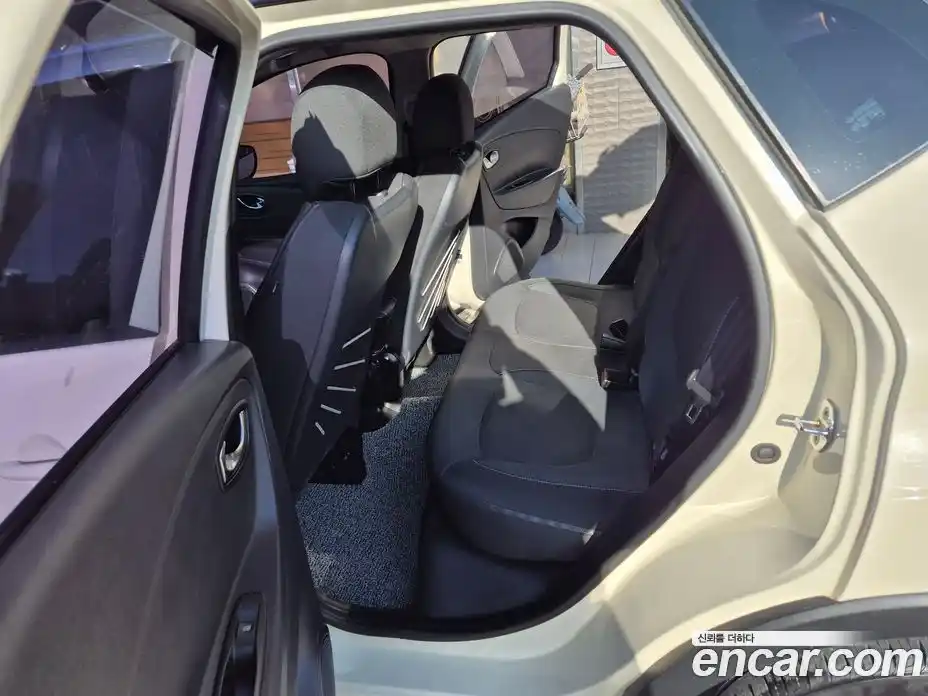 Renault QM3 2016 1.5 Автомат в Москве № 209911, фото 15