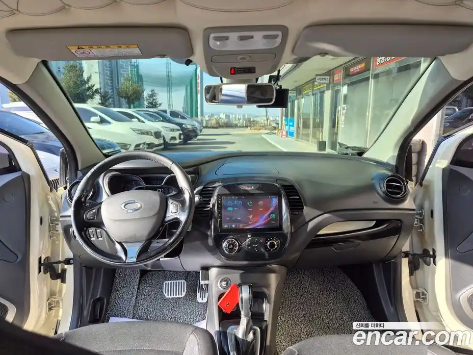 Renault QM3 2016 1.5 Автомат в Москве № 209911, фото 17