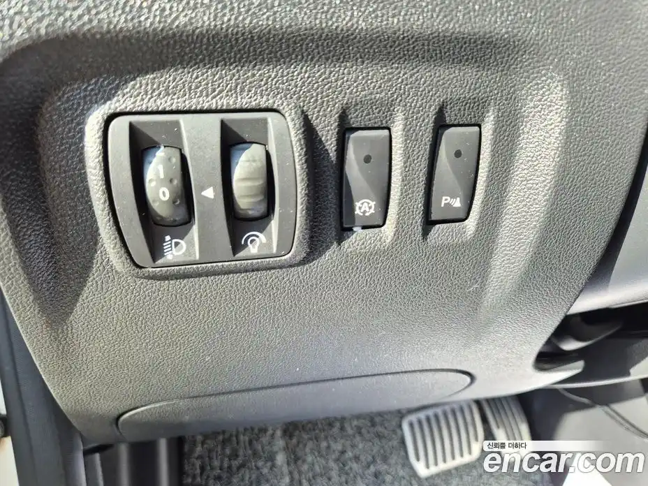 Renault QM3 2016 1.5 Автомат в Москве № 209911, фото 18