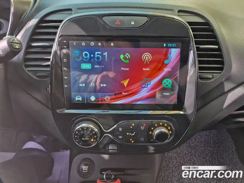 Renault QM3 2016 1.5 Автомат в Москве № 209911, фото 10