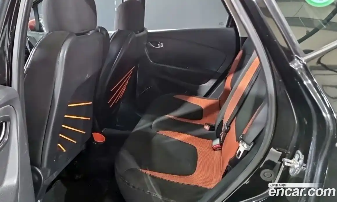 Renault QM3 2014 1.5 Автомат в Москве № 210039, фото 16