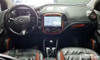 Renault QM3 2014 1.5 Автомат в Москве № 210039, миниатюра 7