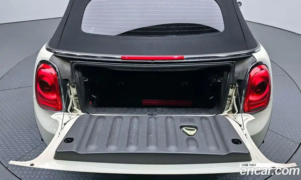 Mini Cooper Convertible 2017 1.5 Автомат в Москве № 211264, фото 7