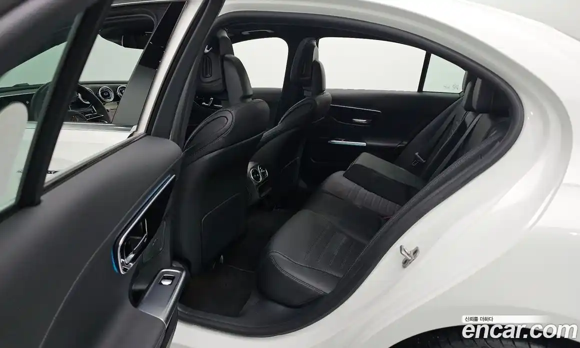 Mercedes-Benz C-Class 2025 2.0 Автомат в Москве № 211900, фото 12