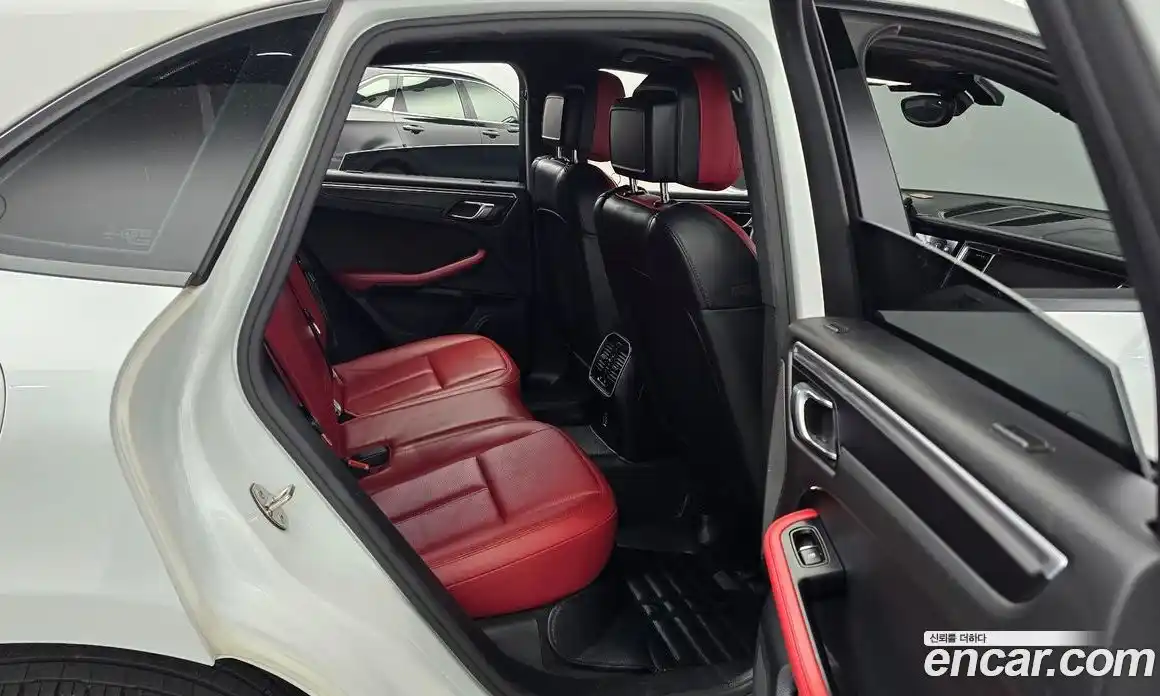 Porsche Macan 2017 2.0 Автомат в Москве № 213280, фото 12