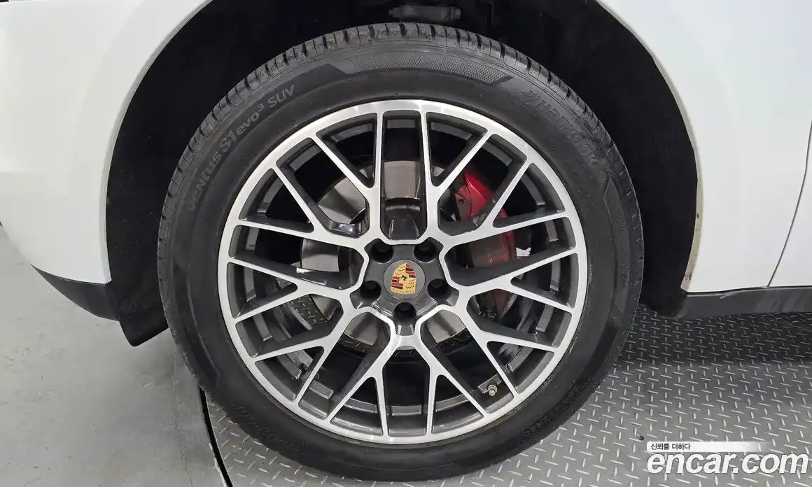 Porsche Macan 2017 2.0 Автомат в Москве № 213280, фото 5