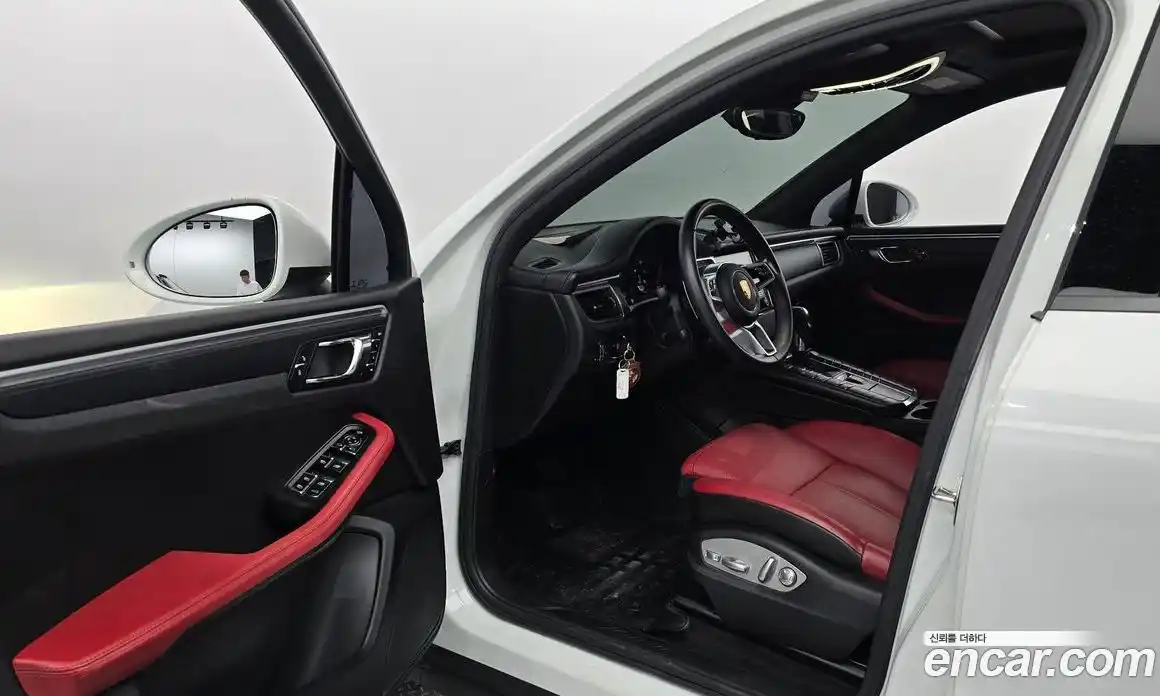 Porsche Macan 2017 2.0 Автомат в Москве № 213280, фото 10