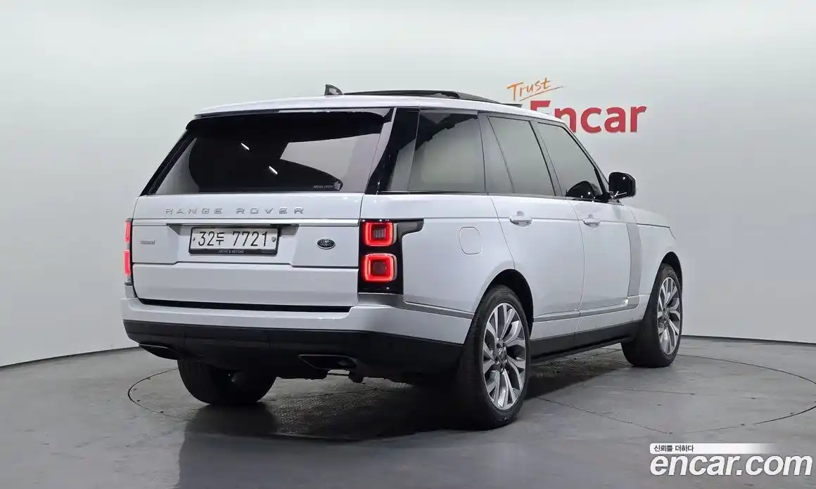 Land Rover Range-Rover 2018 5.0 Автомат в Москве № 213336, фото 14