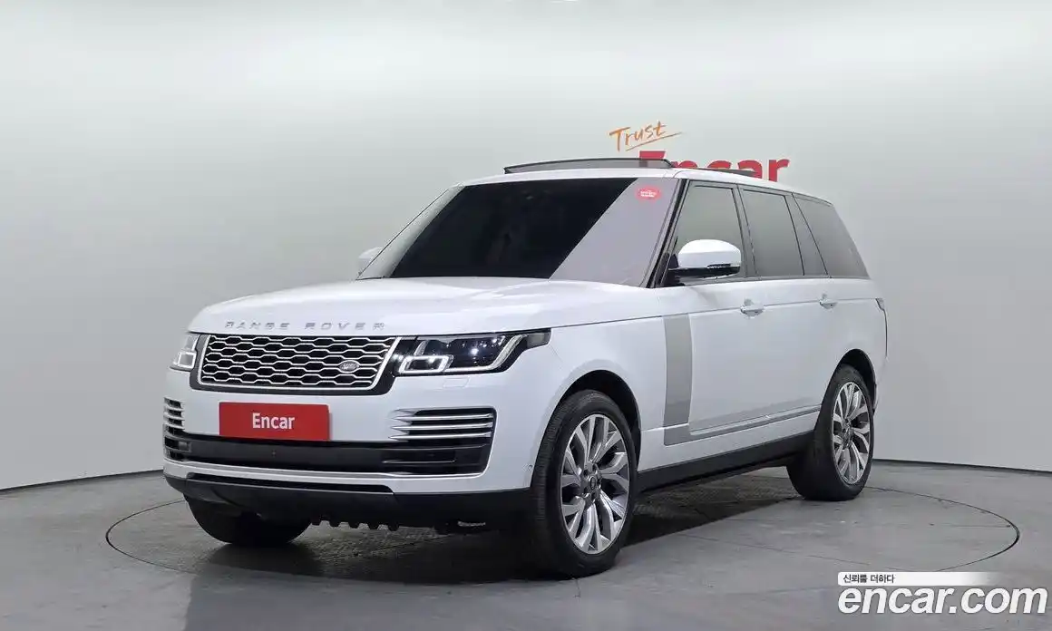 Land Rover Range-Rover 2018 5.0 Автомат в Москве № 213336, фото 2