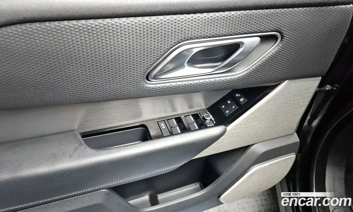 Land Rover Range-Rover Velar 2018 2.0 Автомат в Москве № 213448, фото 17