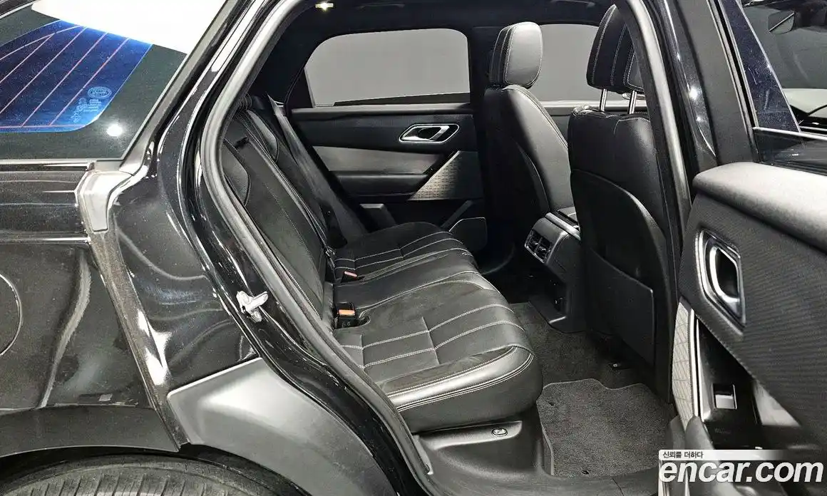 Land Rover Range-Rover Velar 2018 2.0 Автомат в Москве № 213448, фото 20