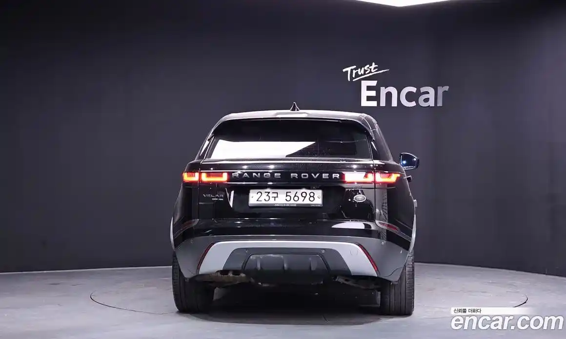 Land Rover Range-Rover Velar 2018 2.0 Автомат в Москве № 213448, фото 6