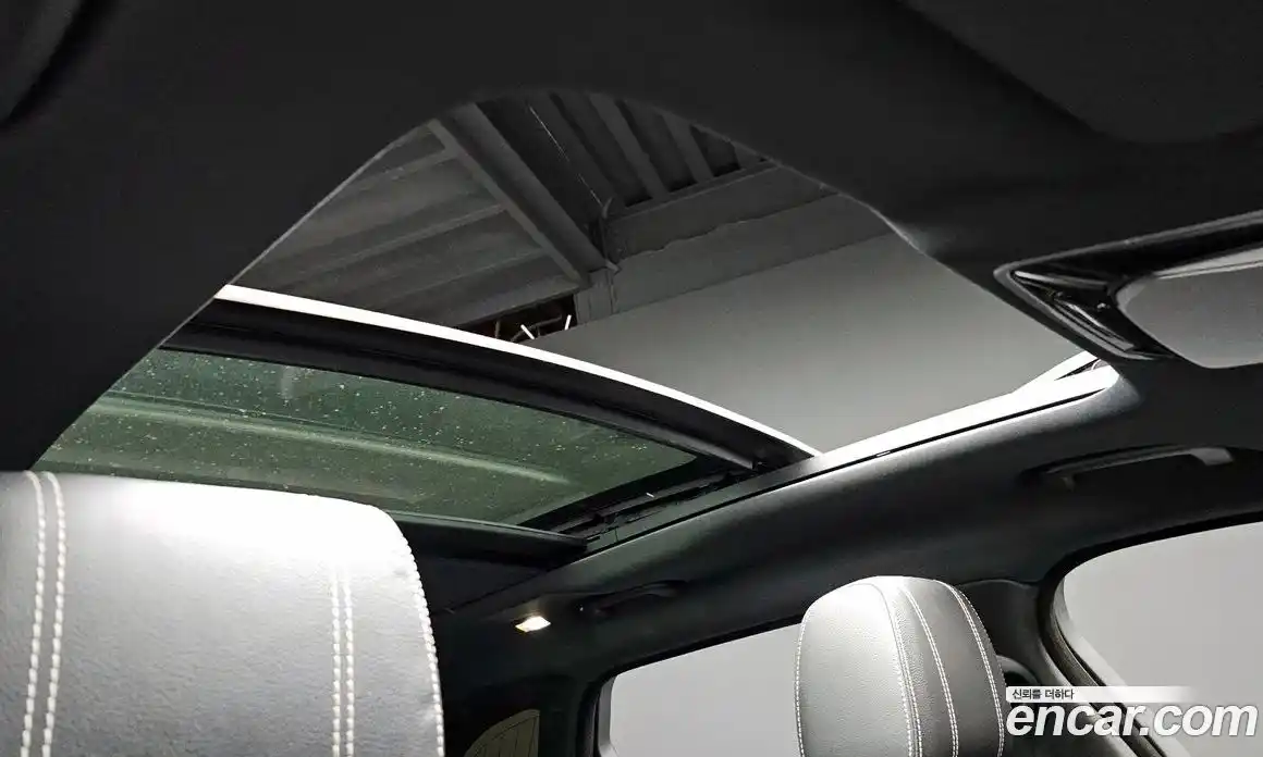 Land Rover Range-Rover Velar 2018 2.0 Автомат в Москве № 213448, фото 10