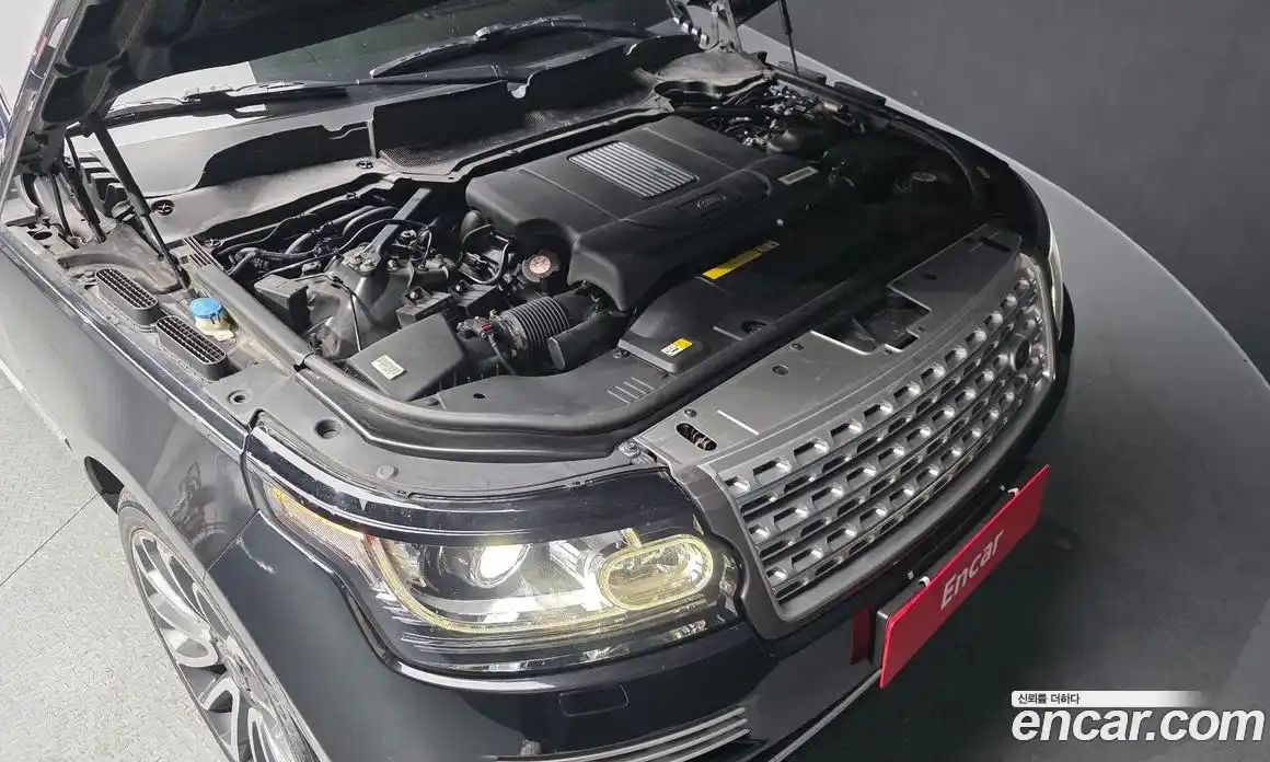 Land Rover Range-Rover 2017 4.4 Автомат в Москве № 213713, фото 19