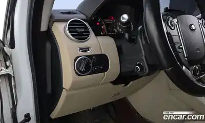 Land Rover Discovery 2016 3.0 Автомат в Москве № 213766, миниатюра 11