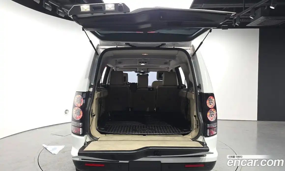 Land Rover Discovery 2016 3.0 Автомат в Москве № 213766, фото 14