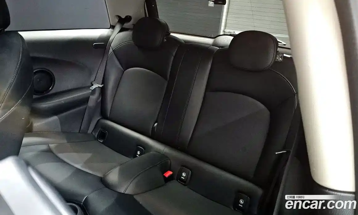 Mini Cooper 2016 1.5 Автомат в Москве № 214334, фото 4