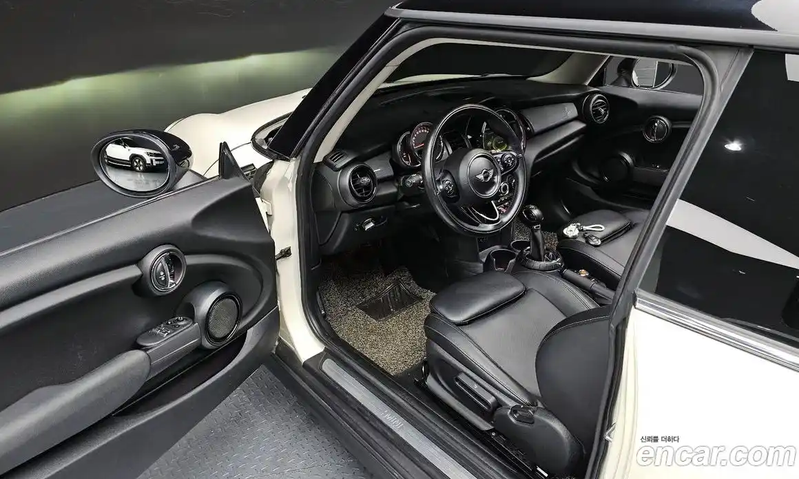 Mini Cooper 2016 1.5 Автомат в Москве № 214334, фото 6