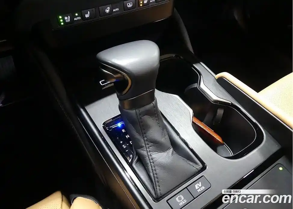 Lexus ES 2025 2.5 Автомат в Москве № 214782, фото 9