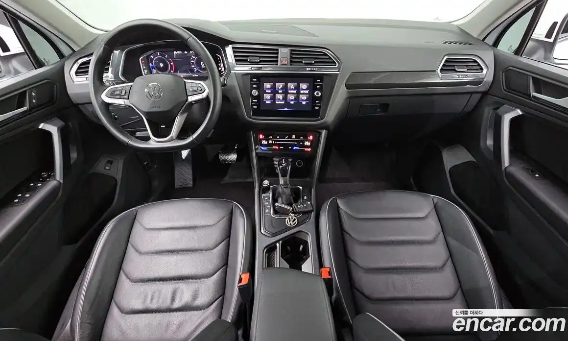 Volkswagen Tiguan 2023 2.0 Автомат в Москве № 215074, фото 7