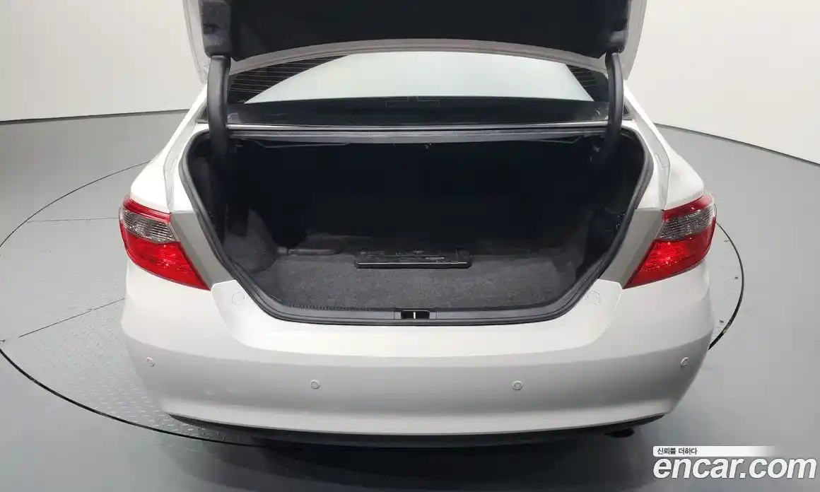 Toyota Camry 2016 2.5 Автомат в Москве № 215508, фото 6