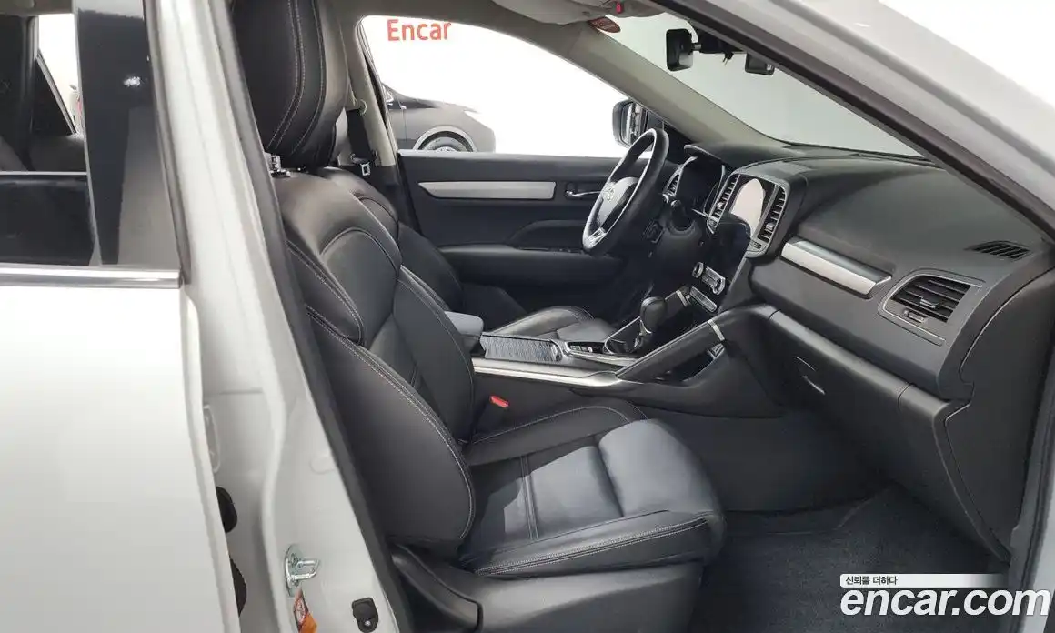 Renault QM6 2024 2.0 Автомат в Москве № 221981, фото 12