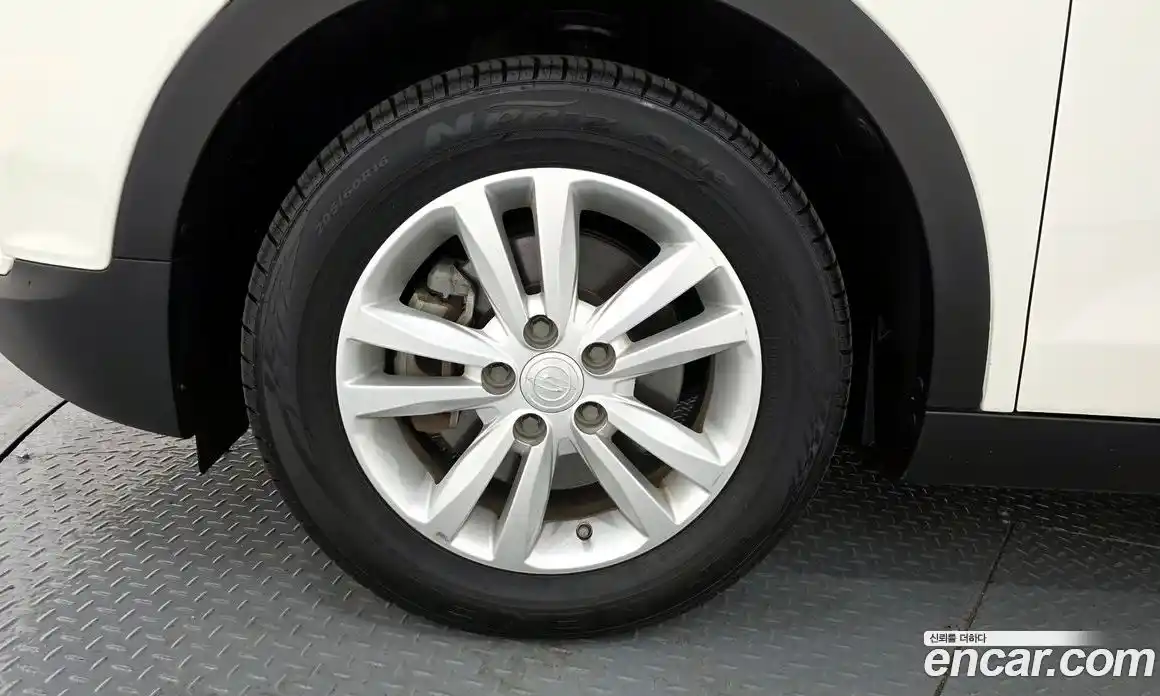 SsangYong TIBOLI 2016 1.6 Автомат в Москве № 22247, фото 4