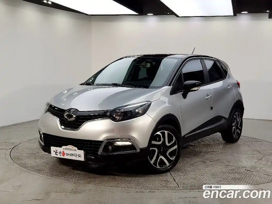 Renault QM3 2014 1.5 Автомат в Москве № 226863, фото 1