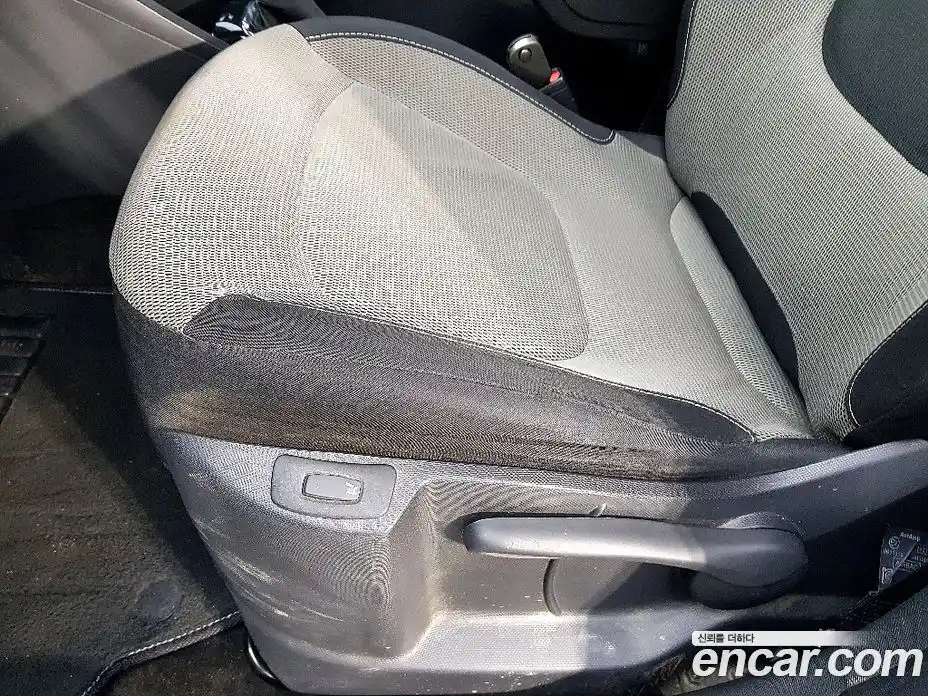 Renault QM3 2014 1.5 Автомат в Москве № 226863, фото 16