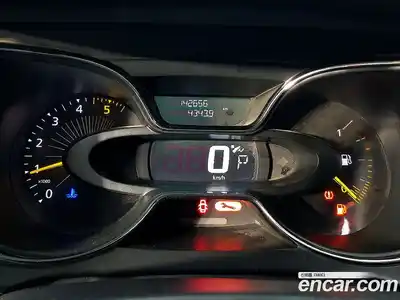 Renault QM3 2014 1.5 Автомат в Москве № 226863, миниатюра 5