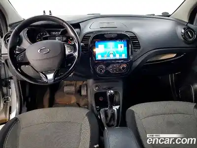 Renault QM3 2014 1.5 Автомат в Москве № 226863, миниатюра 7