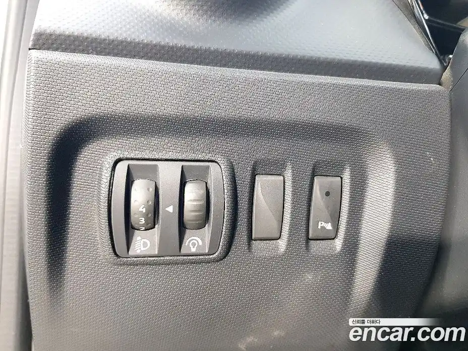 Renault QM3 2014 1.5 Автомат в Москве № 226863, фото 10