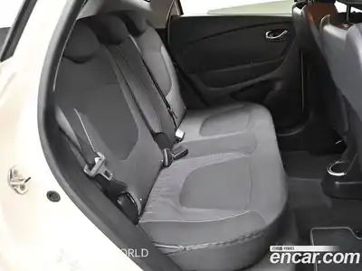 Renault QM3 2015 1.5 Автомат в Москве № 227338, миниатюра 12